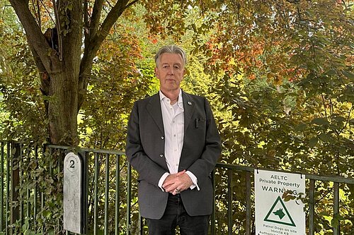 Paul by AELTC sign